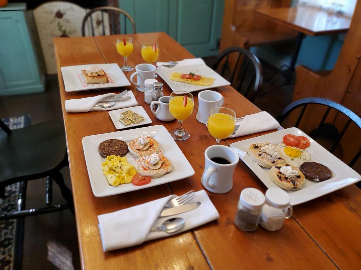 Cleveland House Inn Newport Bagian luar foto