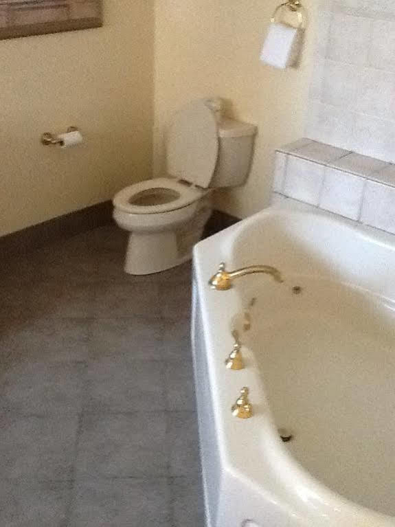 Cleveland House Inn Newport Bagian luar foto
