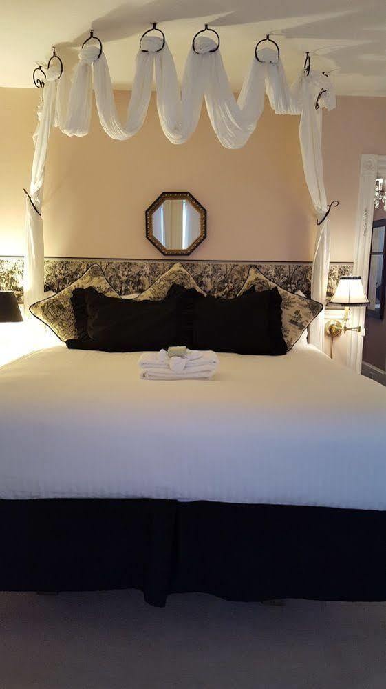 Cleveland House Inn Newport Bagian luar foto